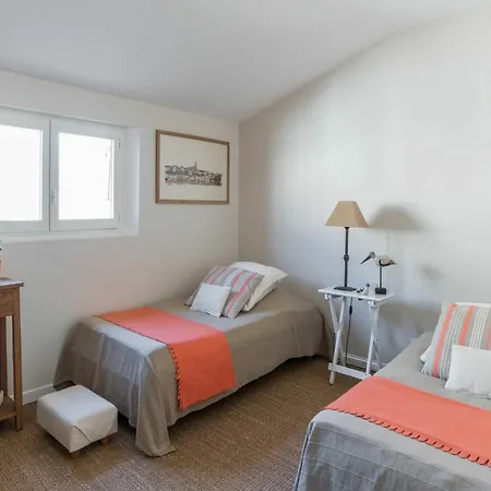 We Maison Mirmont